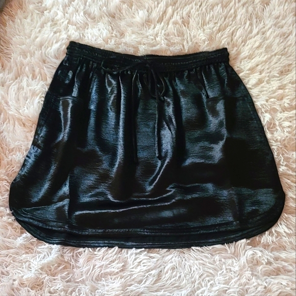 Metallic black mini skirt - Picture 4 of 4